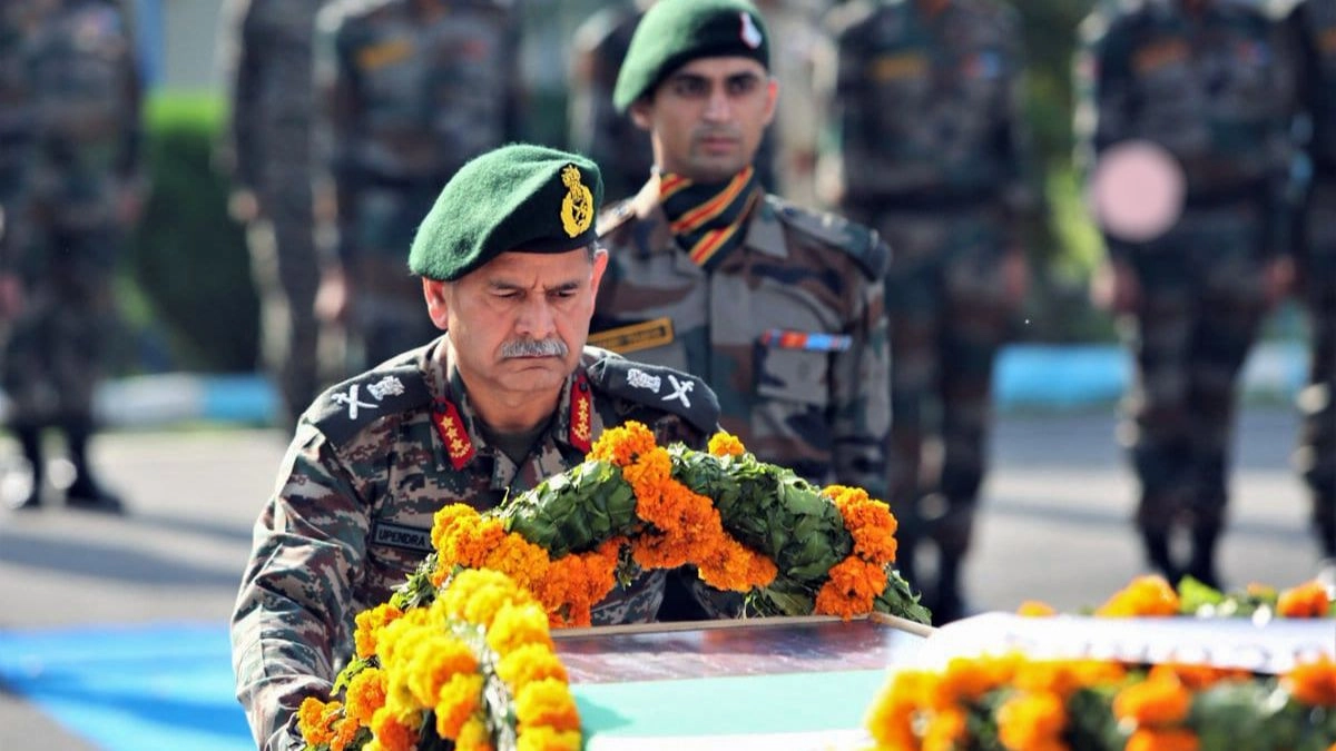 lieutenant-gen-upendra-dwivedi-new-army-chief-indian-army-sainik-school-rewa-jammu-kashmir-rifiles-avsm-pvsm